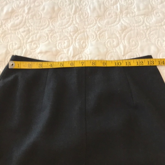 Ann Taylor Skirt Size 4 - Picture 6 of 7